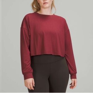 Lululemon Muscle Love Long Sleeve Shirt
Mulled Wine Size 6